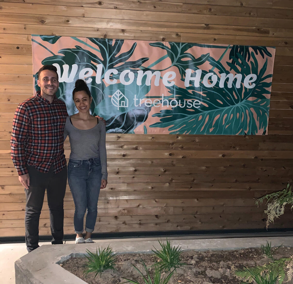 Touring Treehouse -Hollywood with Jade Brandais